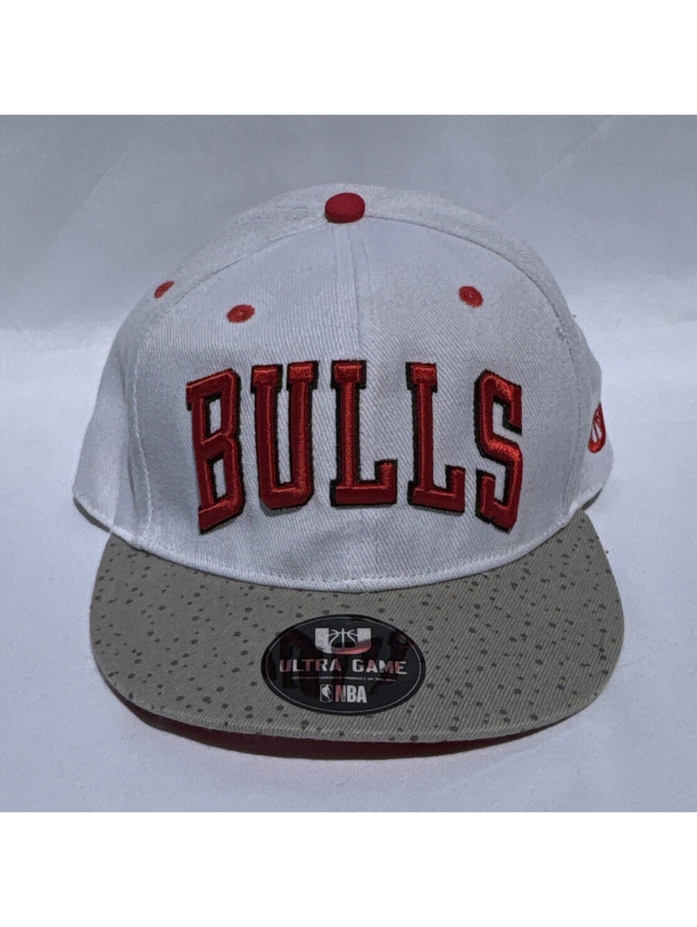 Ultra GAME NBA Chicago Bulls Snapback Hat Cap One Size White/Gray/Red
